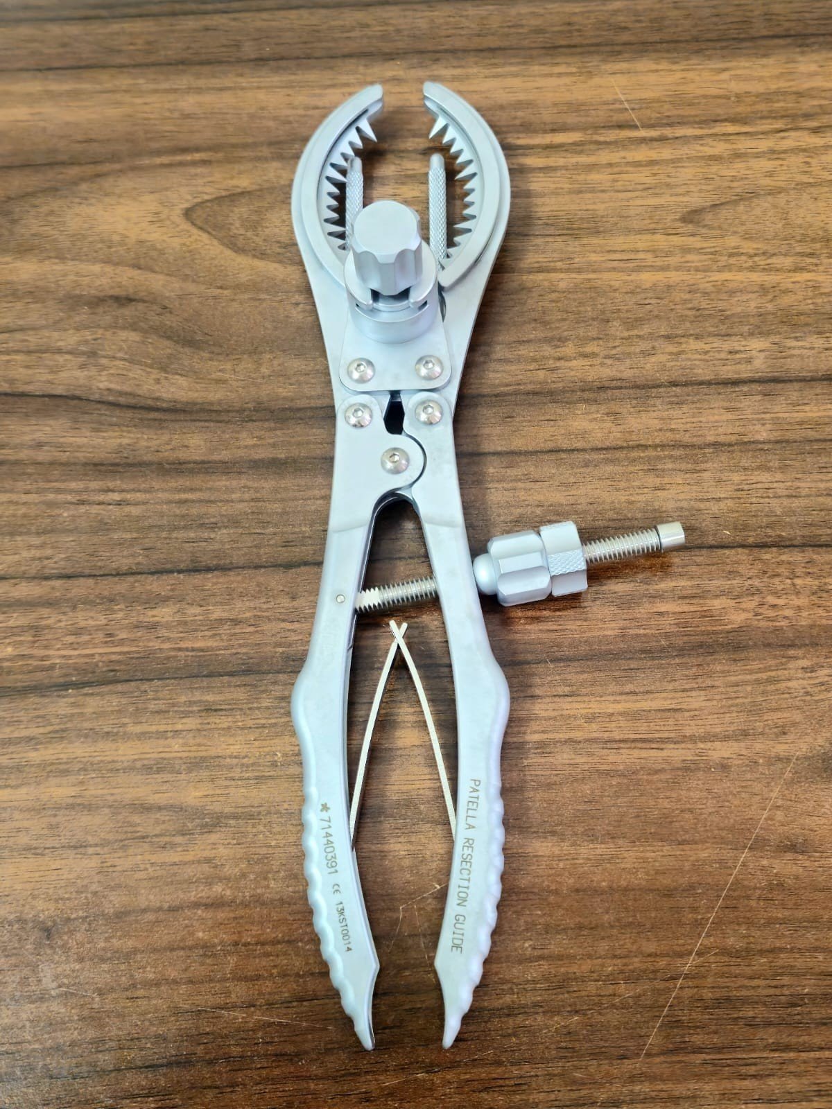 Smith & Nephew Patella Resection Guide 7144-0391 Orthopedic Knee Surgery Tool